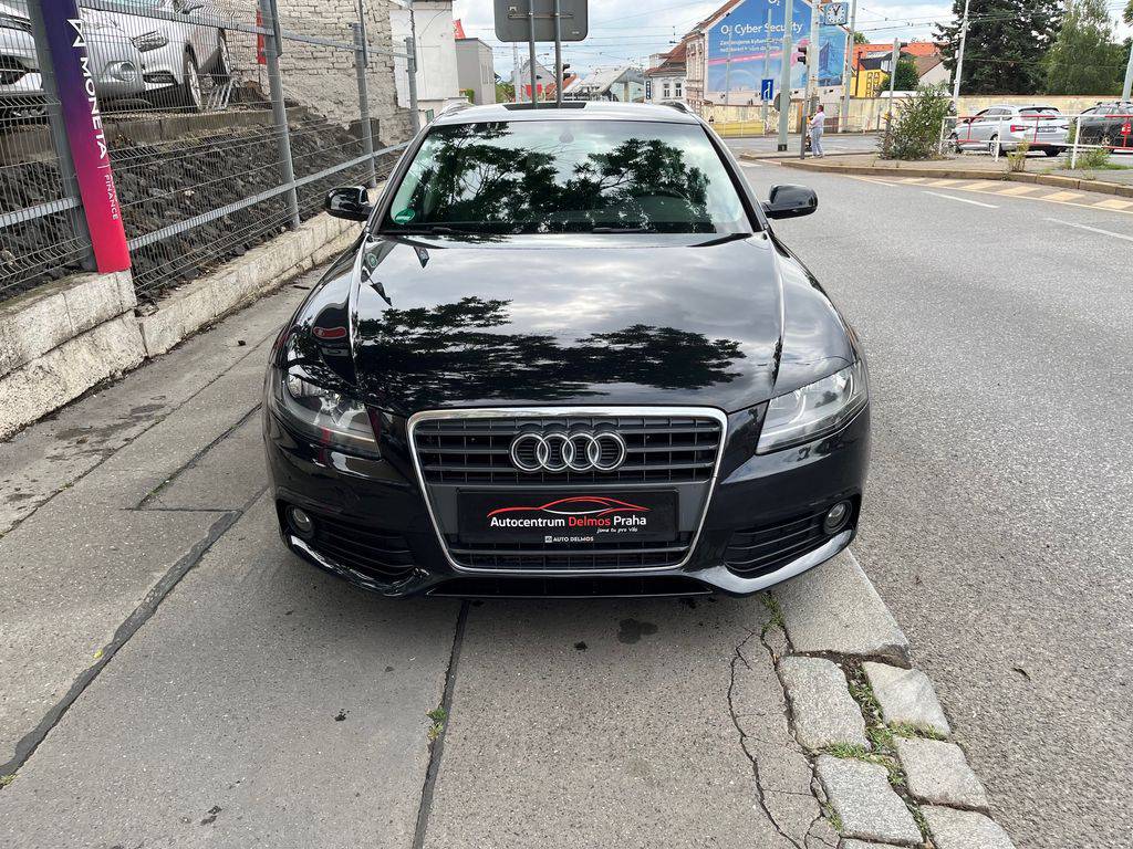 Audi A4 2.0TDI/2010/S.KNIHA,SPORT-140