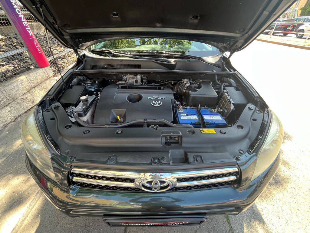 Toyota  2.2D-130kW/4x4/2006/2MAJ,MAN6,