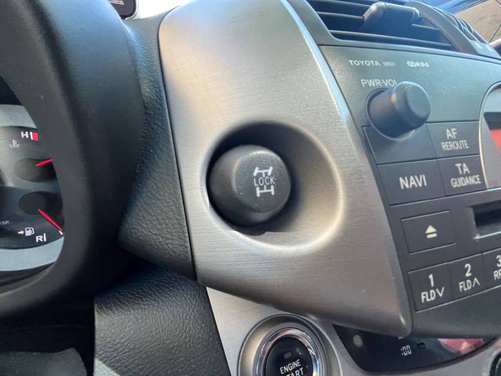 Toyota  2.2D-130kW/4x4/2006/2MAJ,MAN6,