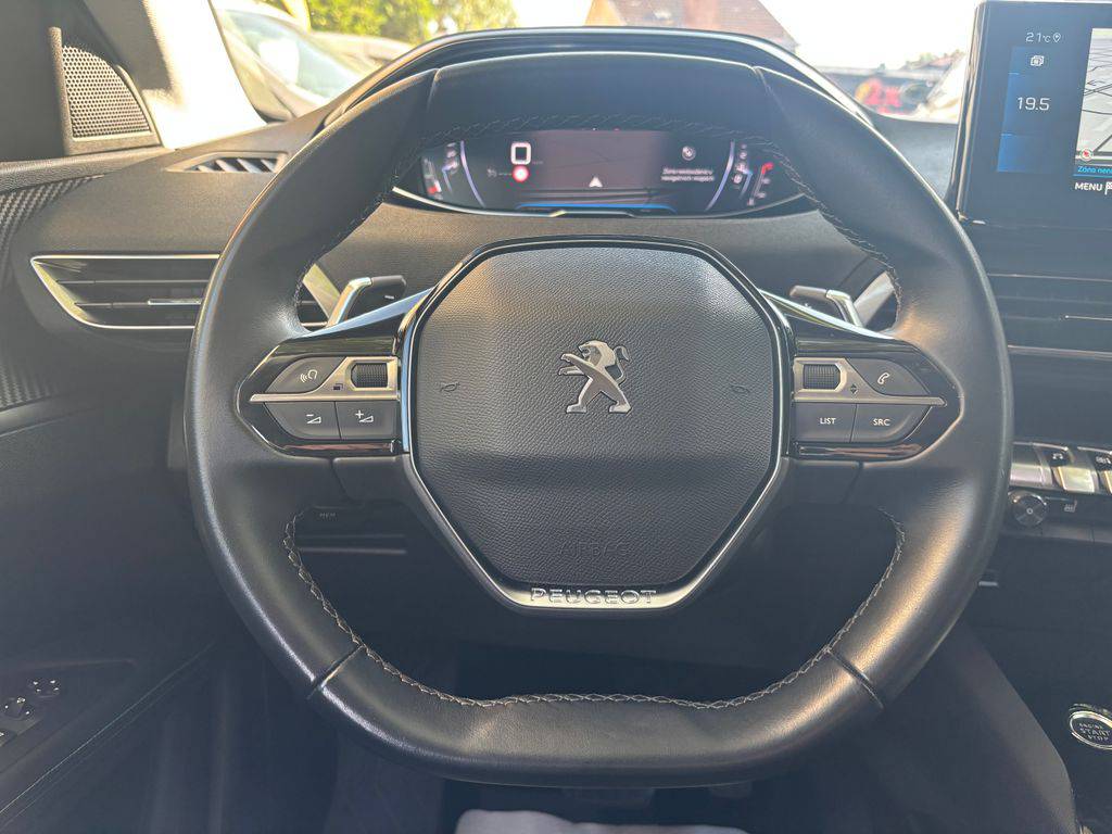 Peugeot 3008 1.5HDi-AT8/2022/1MAJ,CZ-ZÁRUKA