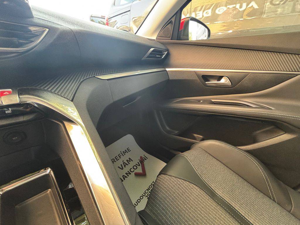 Peugeot 3008 1.5HDi-AT8/2022/1MAJ,CZ-ZÁRUKA