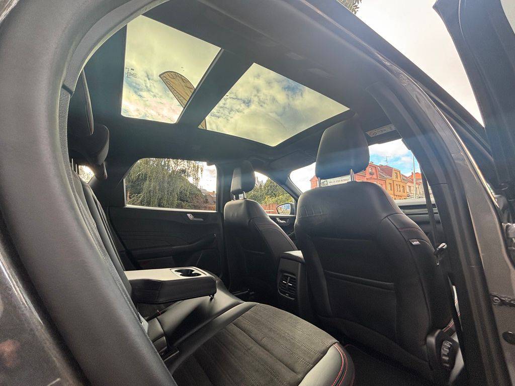 Ford Kuga 2.5PHEV/2023/ST-Line X-1MAJ