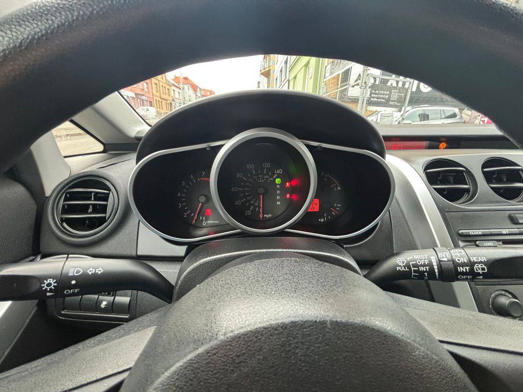 Mazda CX-7 2.3DISI-AT,1MAJ-4X2-S.KNIHA