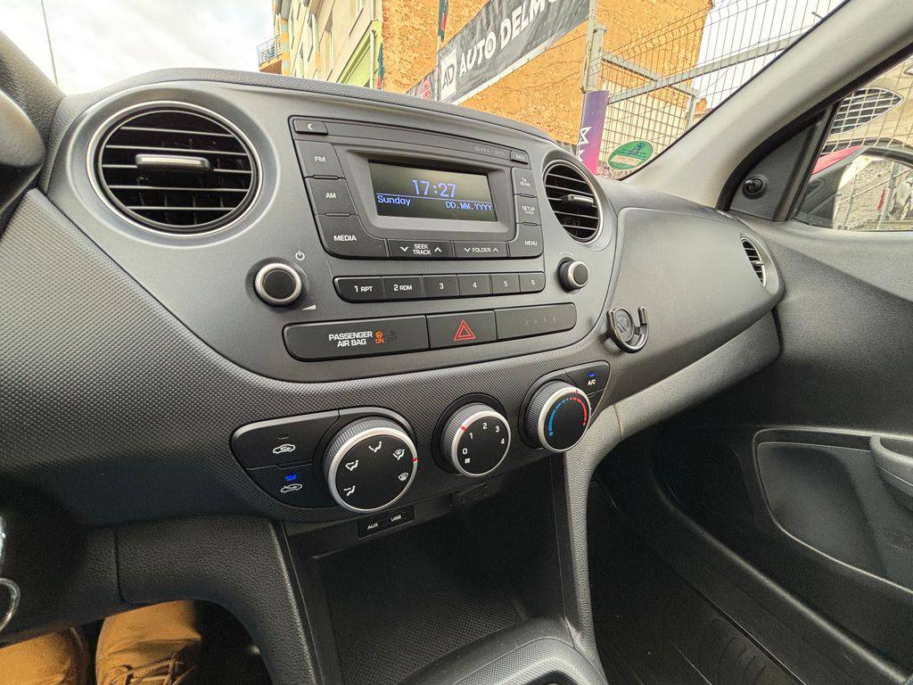 Hyundai i10 1.0i 49kW/2019/1MAJ,S-KNIHA