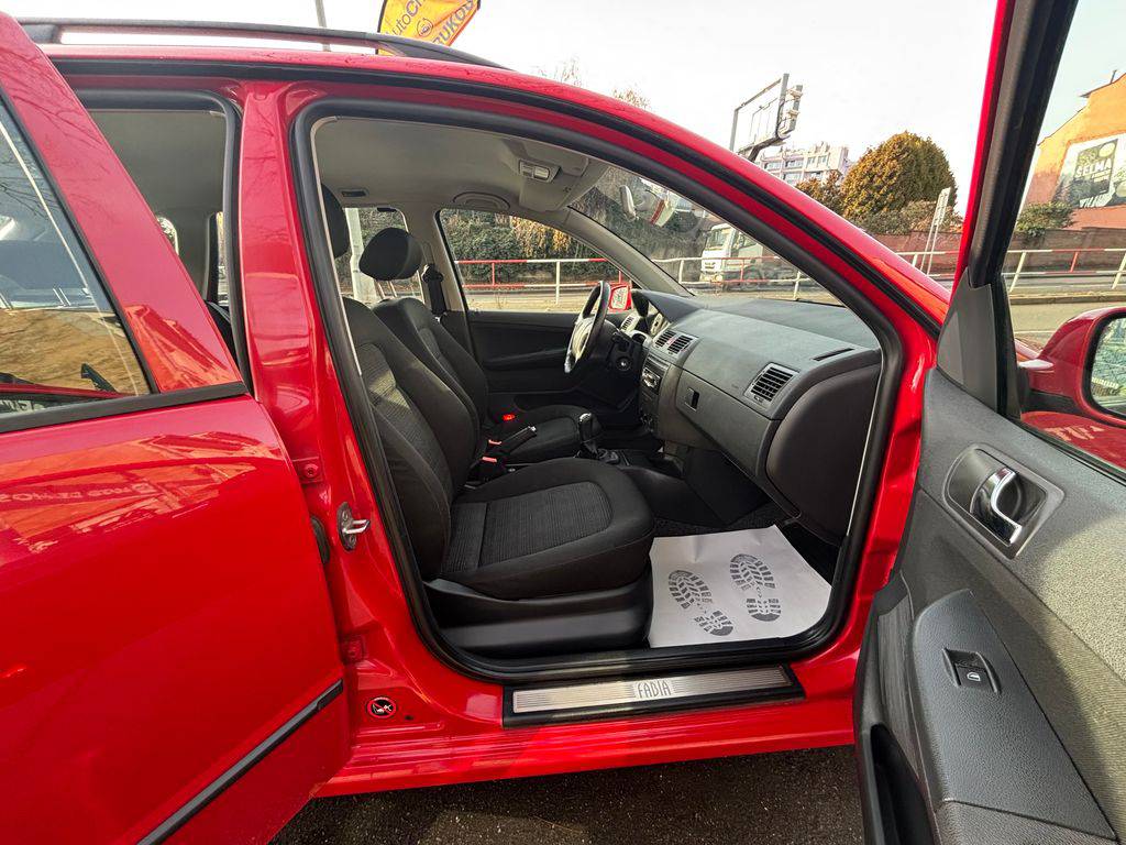 Škoda Fabia 1.2HTP/2006/1MAJ.ČR.S.KNIHA