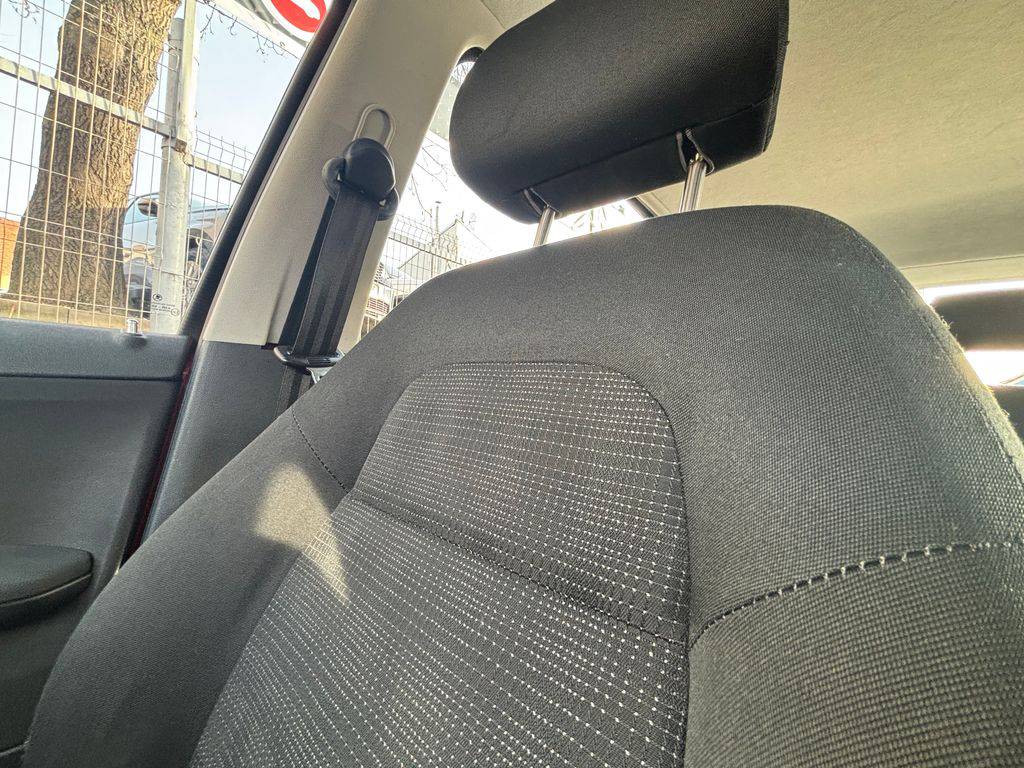 Škoda Fabia 1.2HTP/2006/1MAJ.ČR.S.KNIHA