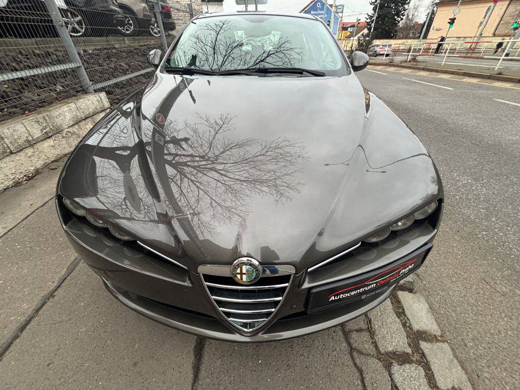Alfa Romeo 159 1.9JTS 16V-Distinctive.MANUAL