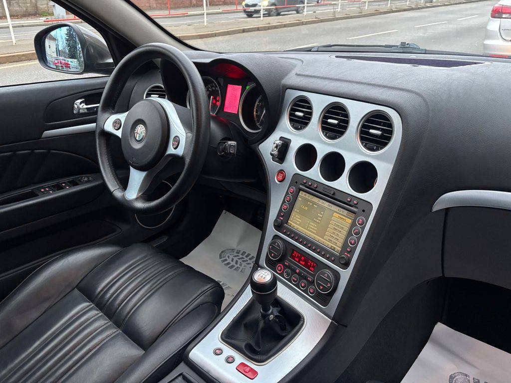 Alfa Romeo 159 1.9JTS 16V-Distinctive.MANUAL