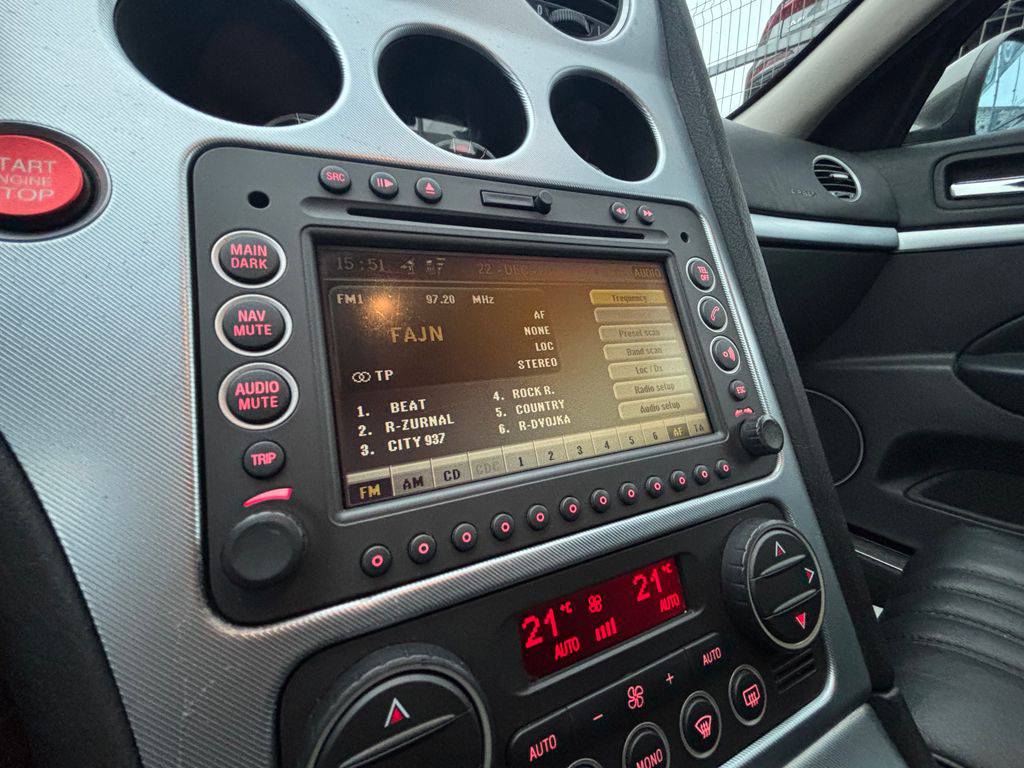 Alfa Romeo 159 1.9JTS 16V-Distinctive.MANUAL