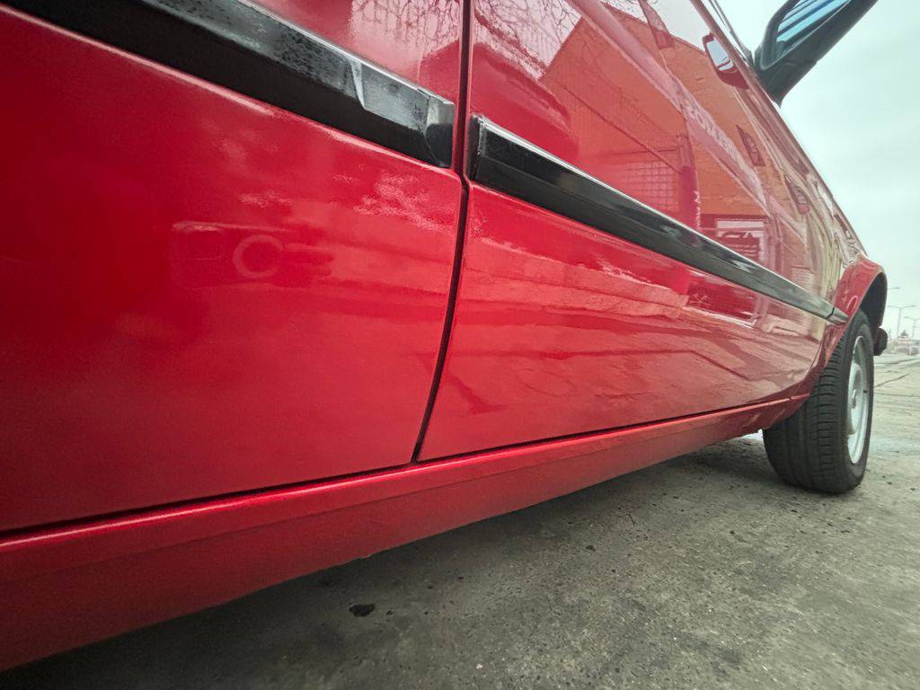 BMW 318 E30-318i/1986/2.maj. garážován