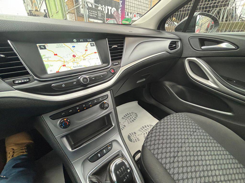 Opel Astra 1.5CDTi/2022/1M,DPH-ZÁRUKA 24M