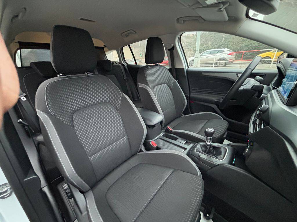 Ford Focus 1.5EB/2023/1MAJ,COOL-ZÁRUKA24