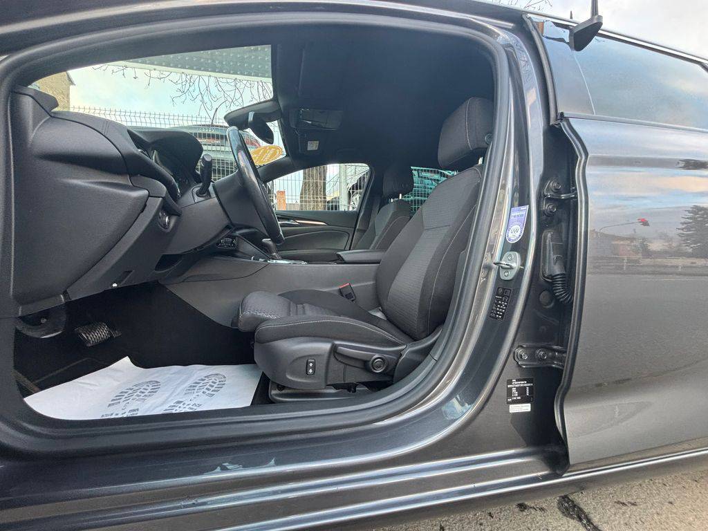 Opel Insignia 2.0CDTi/2023/1MAJ,AT8,SPORT-ZÁ