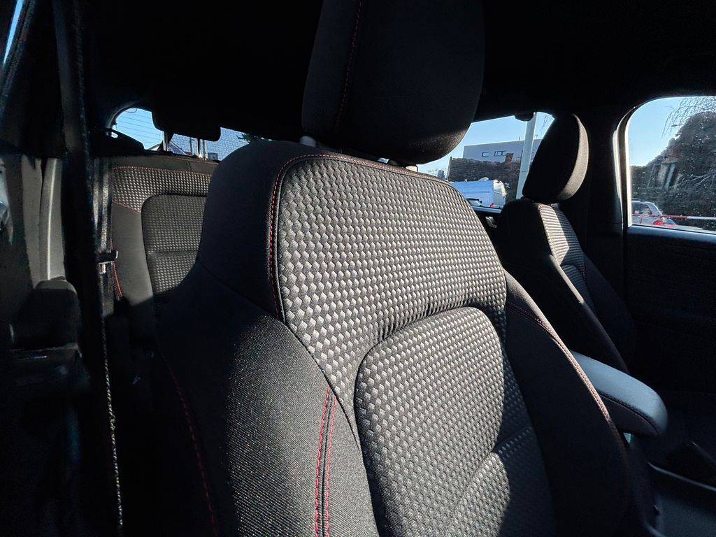 Ford Kuga 1.5EB/2023/ST-LINE,1MAJ-ZÁRUKA