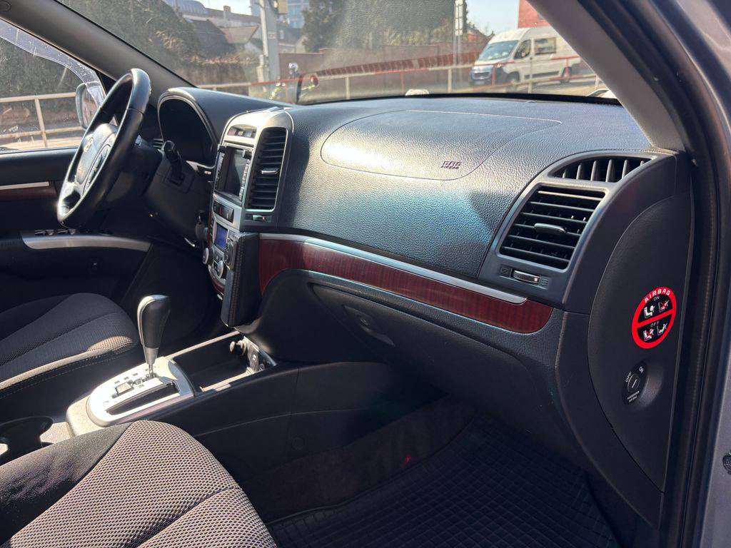 Hyundai Santa Fe 2.2CRDi/2009/CZ,AT,4X4-COMFORT