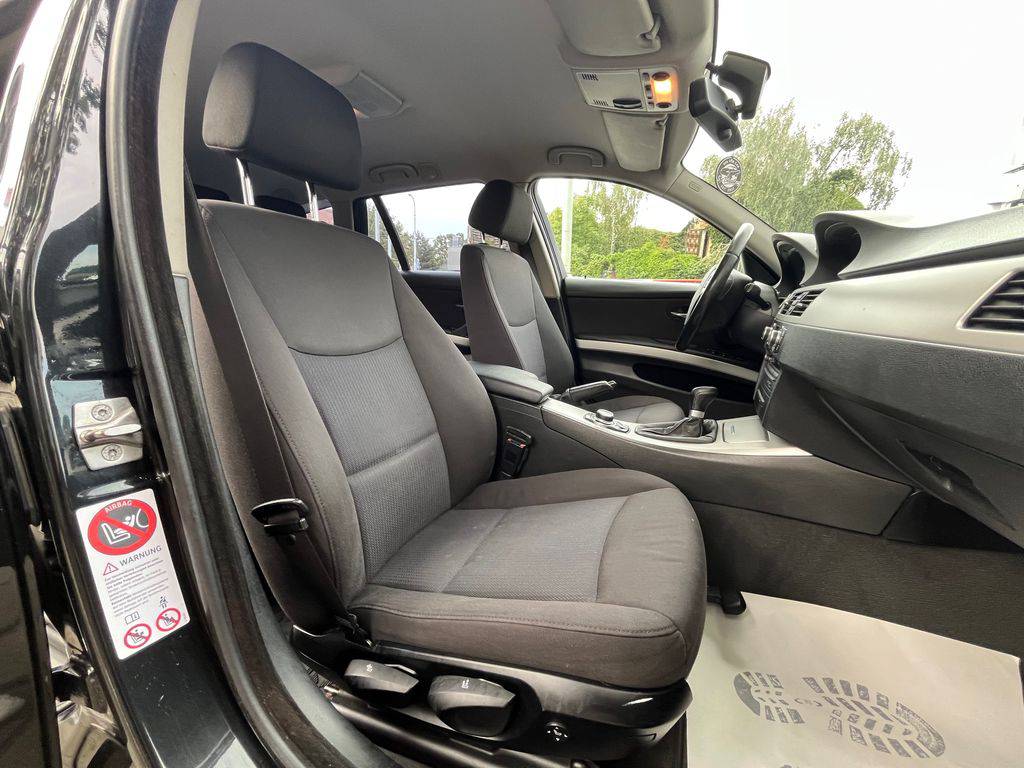 BMW 320 320d/2010/MAN6-2MAJ-WEBASTO