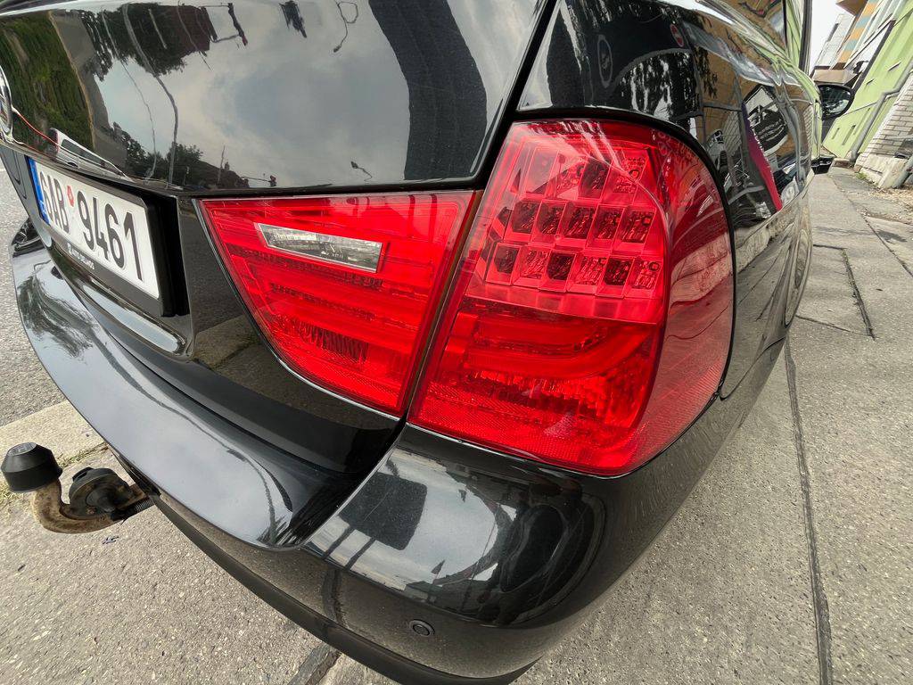 BMW 320 320d/2010/MAN6-2MAJ-WEBASTO