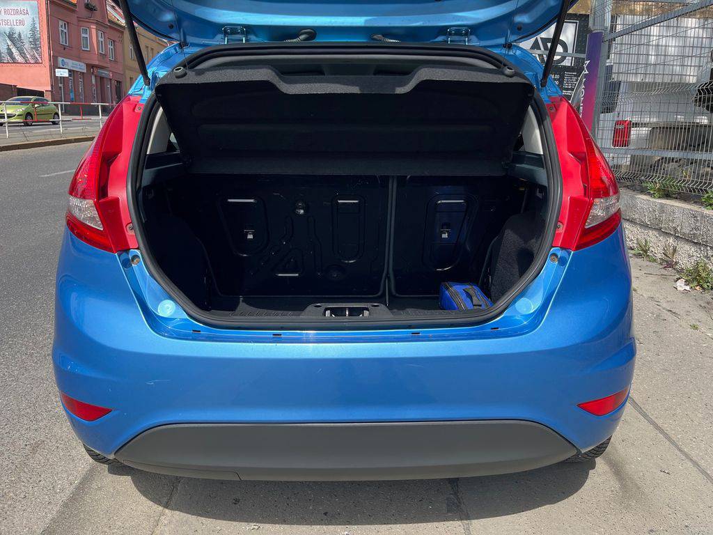 Ford Fiesta 1.25i 44KW/2011/1MAJ,ČR-S.KNIH