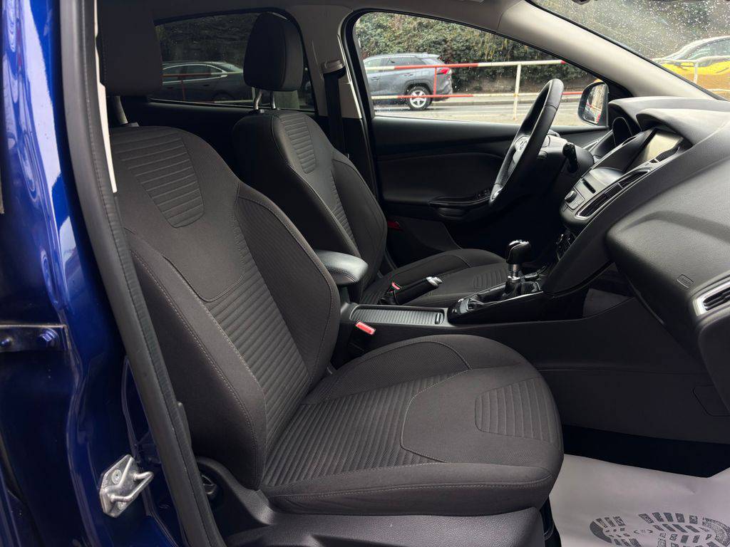 Ford Focus 2.0TDCi/2016/SPORT-2MAJ-NAVI-Z