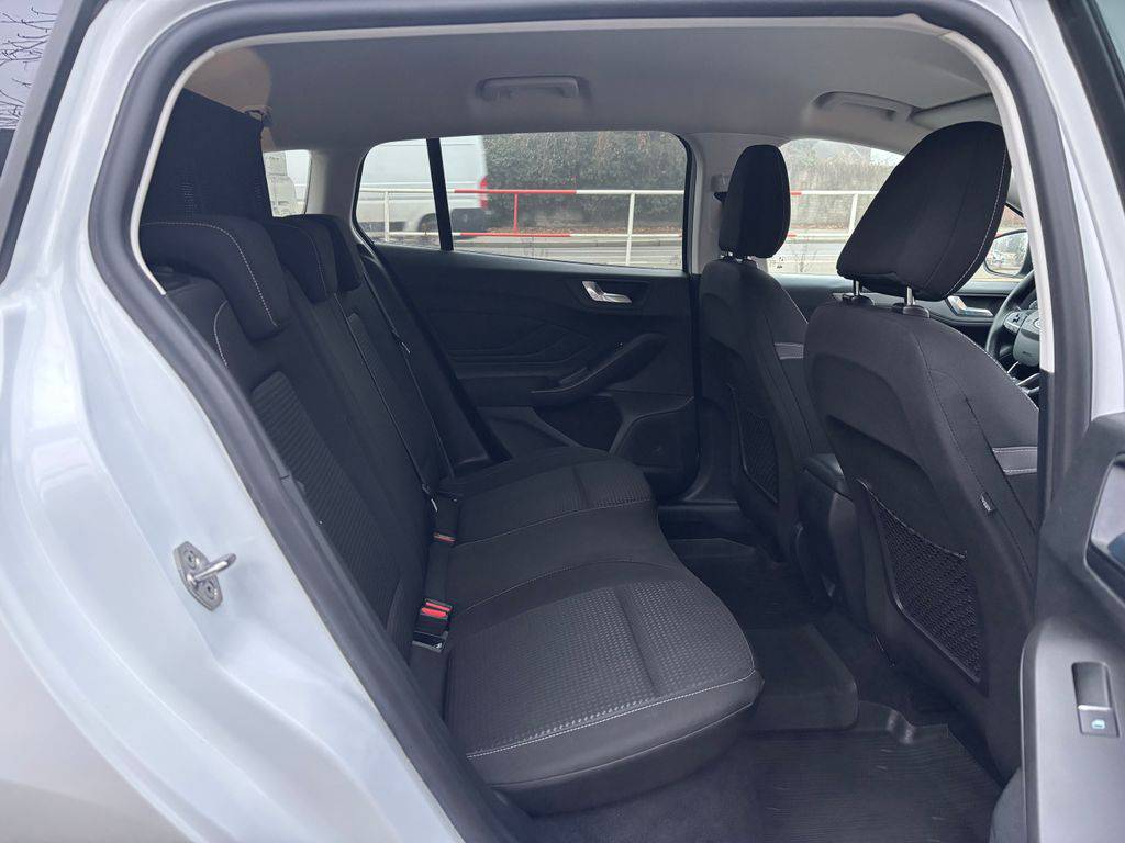 Ford Focus 1.5EB/2023/1MAJ,COOL-ZÁRUKA24