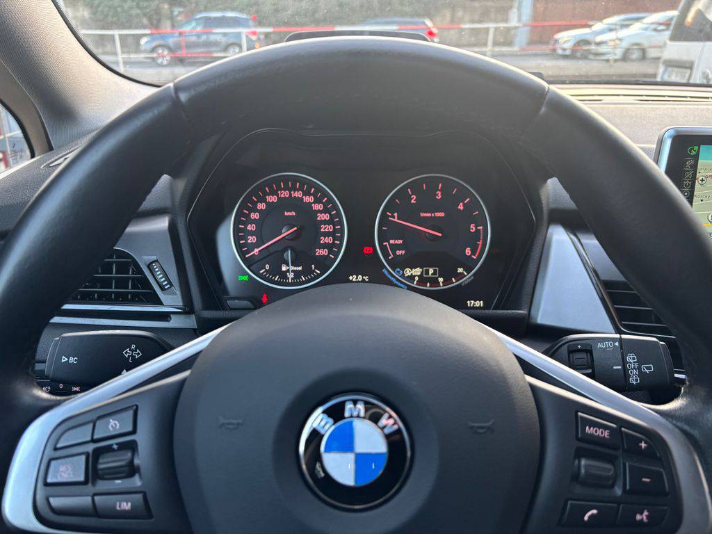 BMW 218 218d/2017/1MAJ-SPORT PACKET,ZÁ