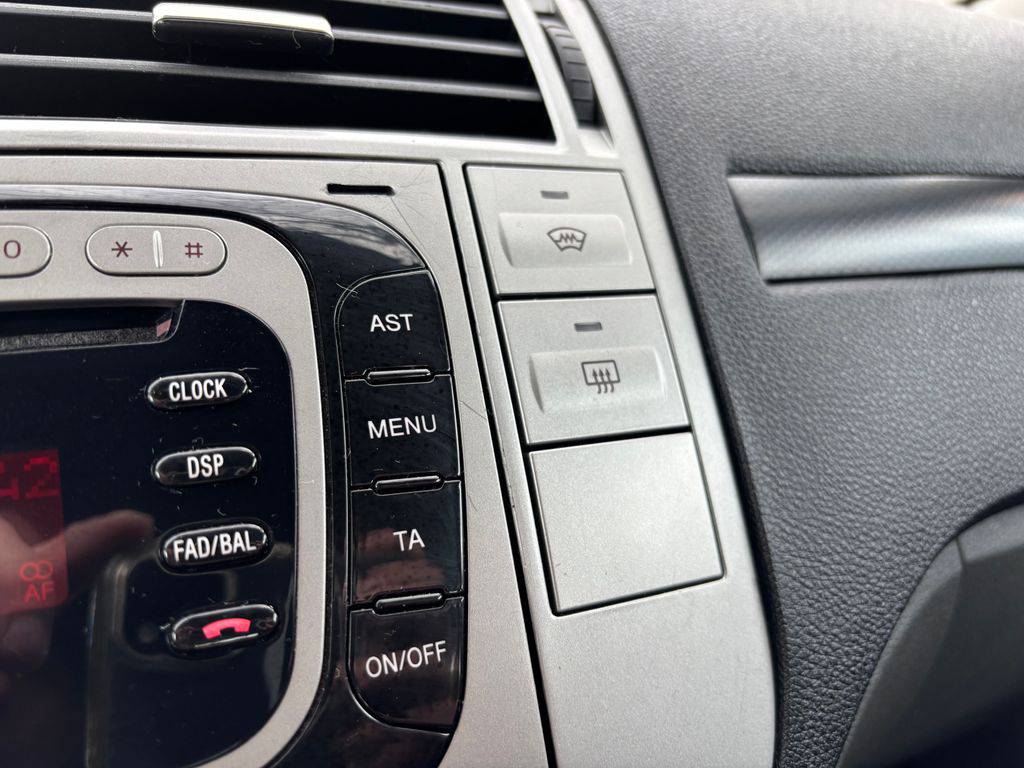 Ford Kuga 2.0TDCi/2010/ČR-4X4-TITANIUM