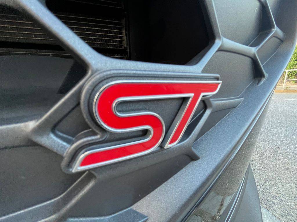 Ford Focus 2.3 ST/2024/Performance,AT,1MA