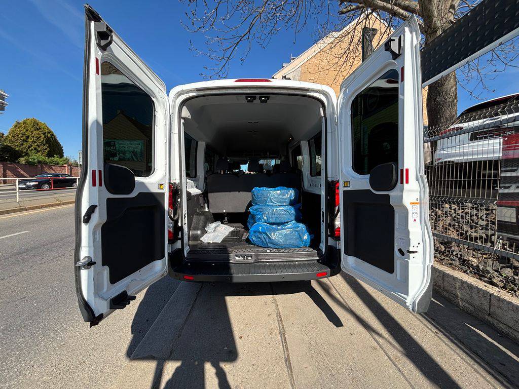 Ford Transit 2.2TDCi-L2H2-9MÍST-DPH-CZ-1MAJ