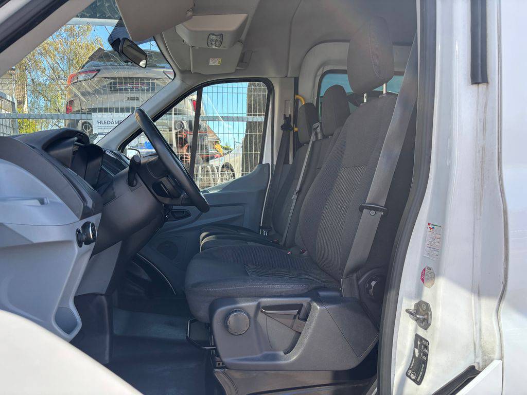 Ford Transit 2.2TDCi-L2H2-9MÍST-DPH-CZ-1MAJ