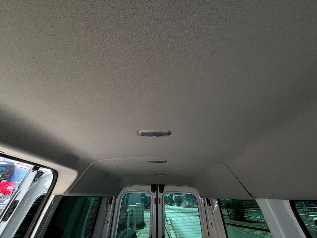 Ford Transit 2.2TDCi-L2H2-9MÍST-DPH-CZ-1MAJ