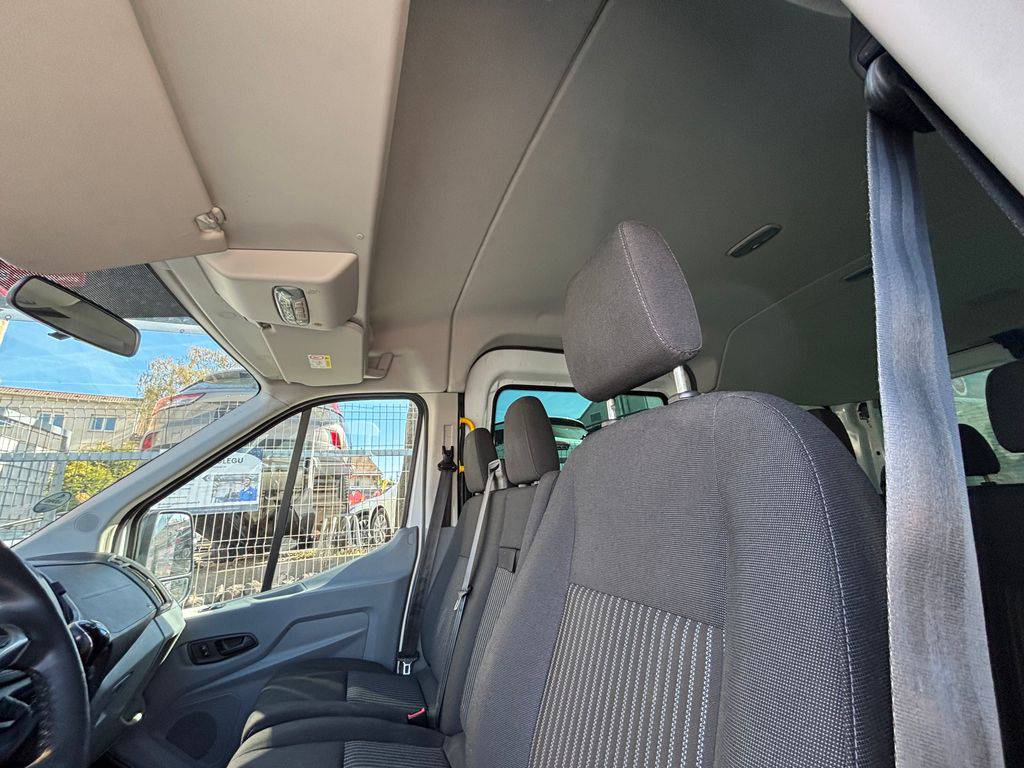 Ford Transit 2.2TDCi-L2H2-9MÍST-DPH-CZ-1MAJ