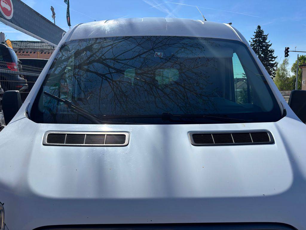 Ford Transit 2.2TDCi-L2H2-9MÍST-DPH-CZ-1MAJ