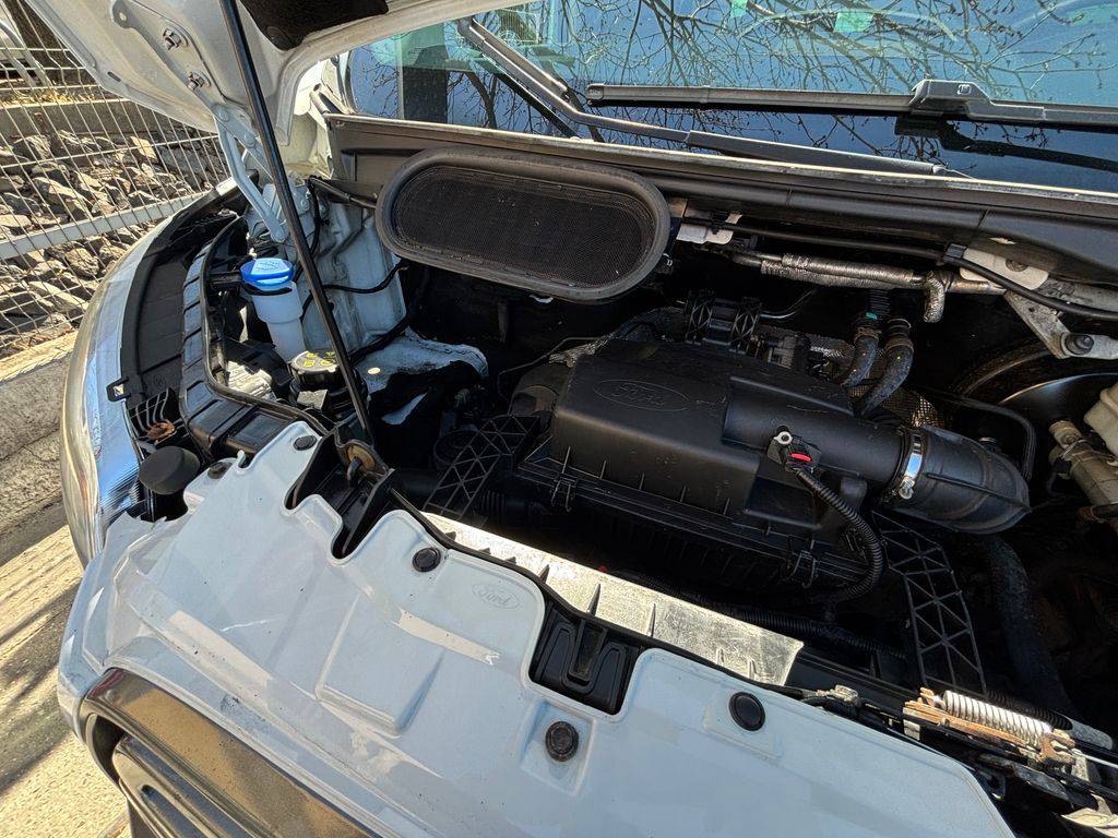 Ford Transit 2.2TDCi-L2H2-9MÍST-DPH-CZ-1MAJ