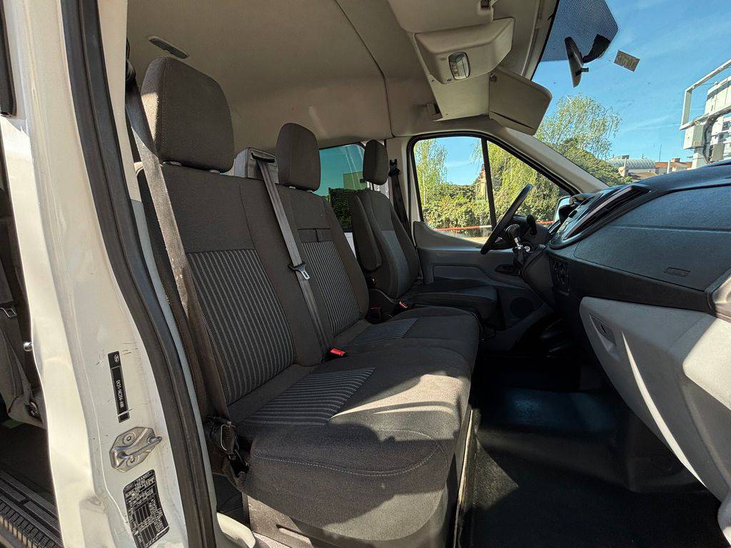 Ford Transit 2.2TDCi-L2H2-9MÍST-DPH-CZ-1MAJ