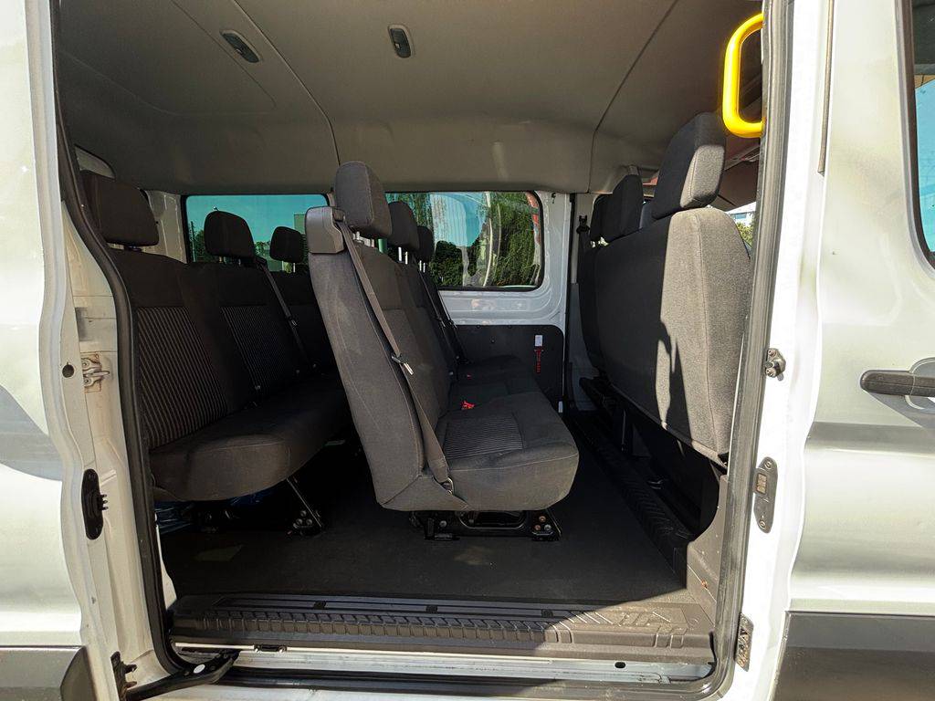 Ford Transit 2.2TDCi-L2H2-9MÍST-DPH-CZ-1MAJ