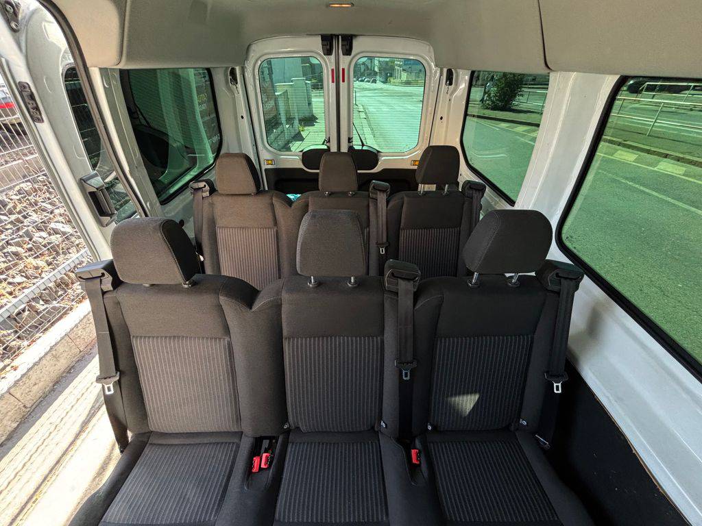 Ford Transit 2.2TDCi-L2H2-9MÍST-DPH-CZ-1MAJ