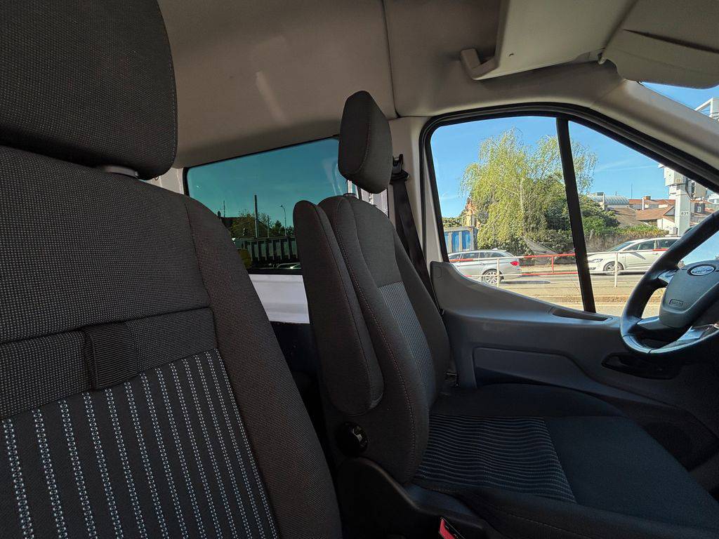 Ford Transit 2.2TDCi-L2H2-9MÍST-DPH-CZ-1MAJ