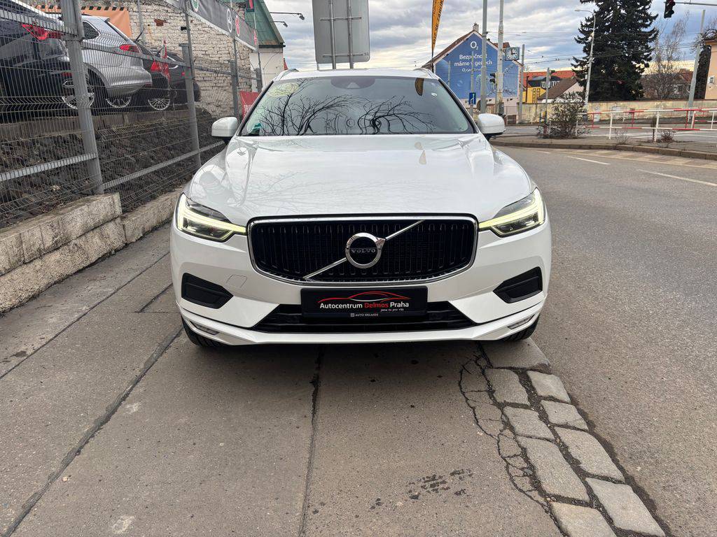 Volvo XC60 B4/2022/1MAJ.AT,TAŽ,MOMENTUM P