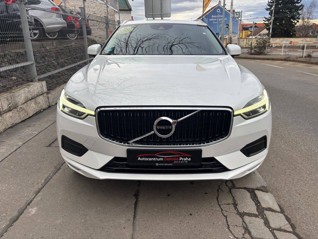 Volvo XC60 B4/2022/1MAJ.AT,TAŽ,MOMENTUM P