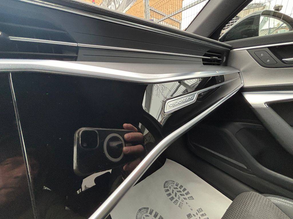 Audi A6 55TFSIe/2021/4X4,S-LINE-270FK6
