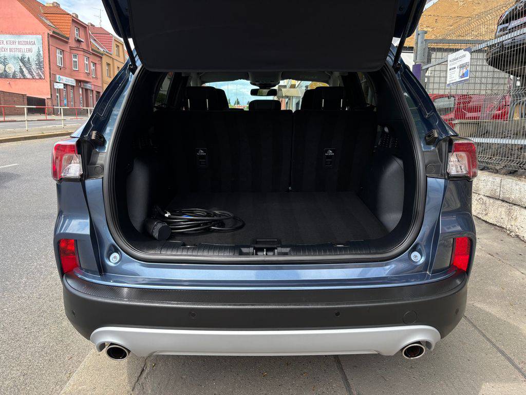Ford Kuga 2.5PHEV/2023/TITANIUN X-1MAJ-Z