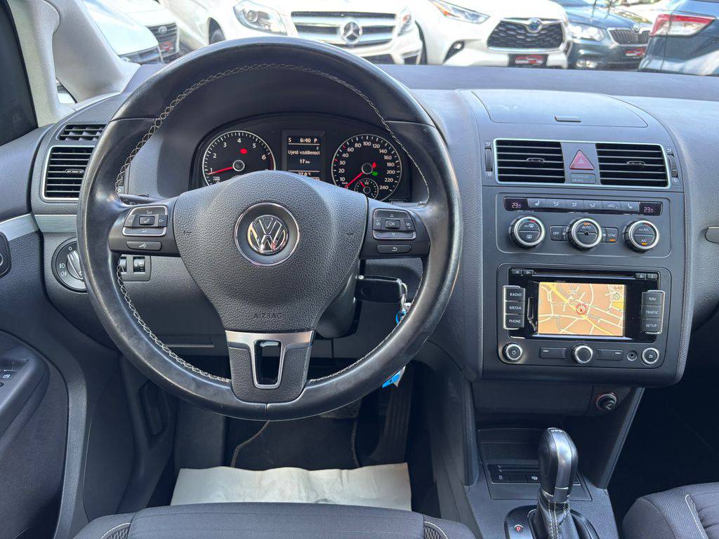Volkswagen Touran 1.4TSI-103KW.DSG.7MÍST.ZÁRUKA