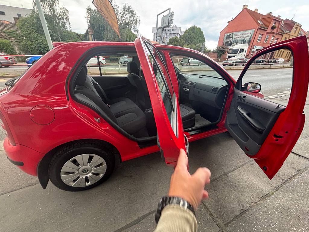 Škoda Fabia 1.4MPI/2002/AMB.2MAJ.ČR-TAŽNÉ