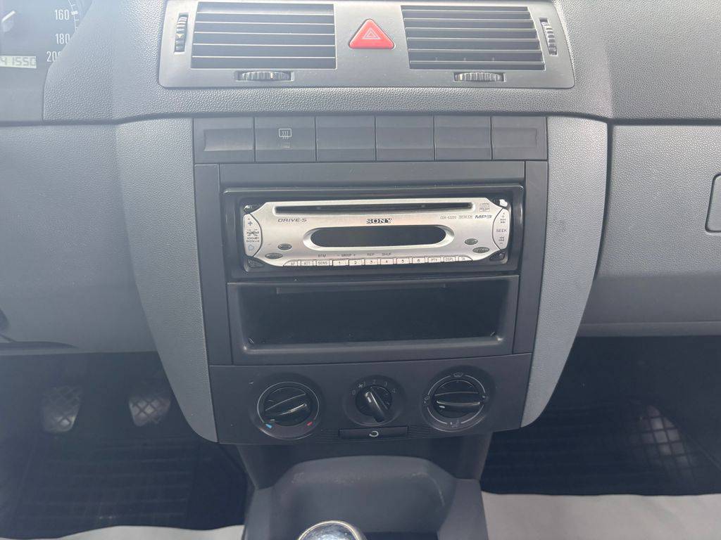 Škoda Fabia 1.4MPI/2002/AMB.2MAJ.ČR-TAŽNÉ